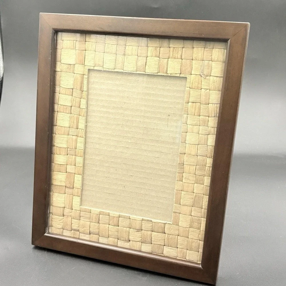 Walnut‎ Wood Picture Frame Rattan Border for 5x7 Pic (8x10) Frame By Weston